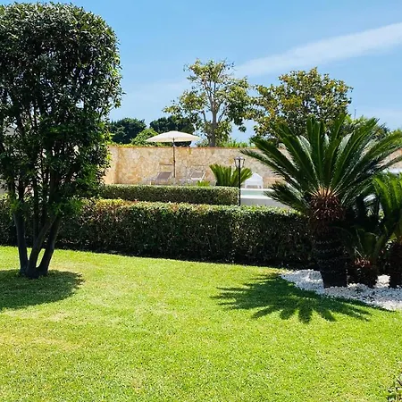 Carmen Con Piscina ヴィラ シラクーサ