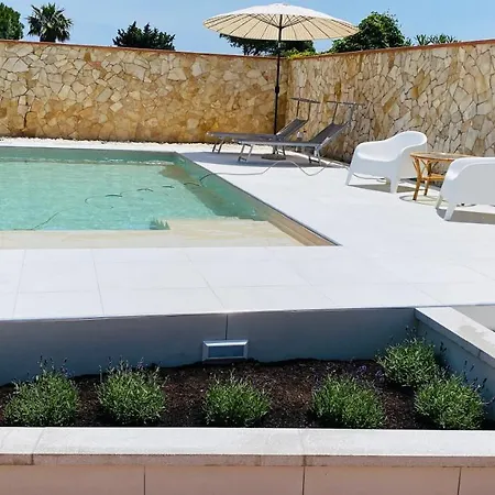 Carmen Con Piscina Villa *